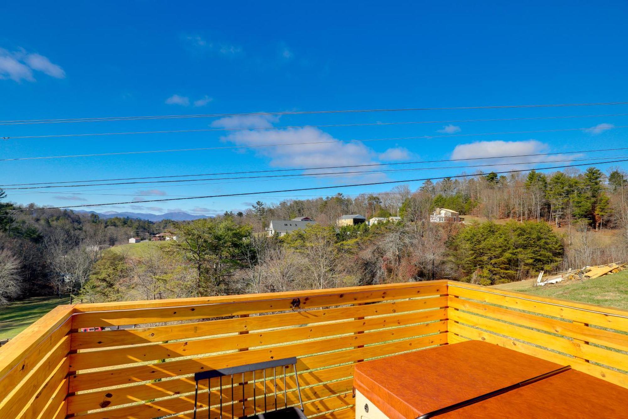 Marshall Studio With Loft, Hot Tub And Views! Exterior foto
